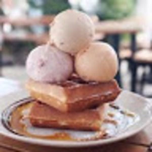 Meet your Posher, Ava